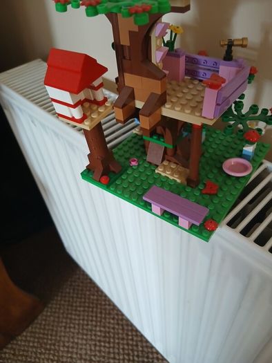 Lego Friends Olivia's Tree House and Manual