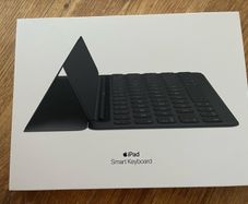Apple iPad (7th generation) Smart Keyboard