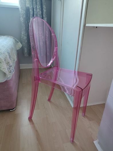 Pink chair for funky decor or kids bedroom