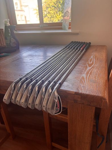 Taylormade golf irons 8 clubs