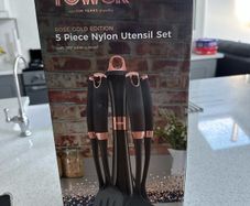 kitchen utensils