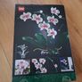 LEGO Botanical Collection 10311 Orchid Image 2