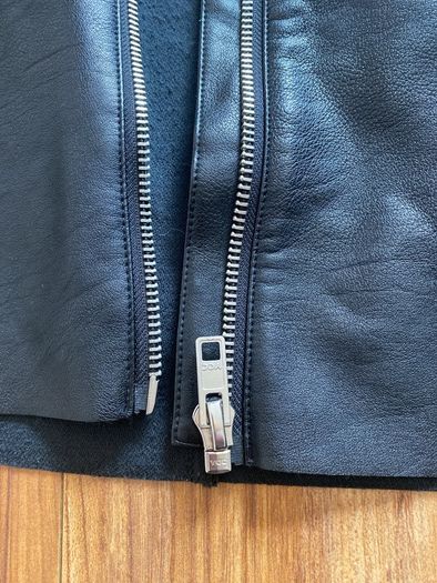 Leather warehouse skirt