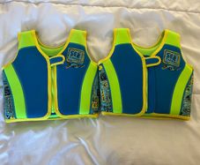 1 Zoggs Swim Jacket
