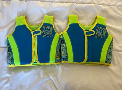 1 Zoggs Swim Jacket