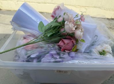Artificial flowers