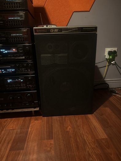 Pioneer CS -707 speakers.