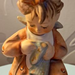 Goebel Hummel Figurine