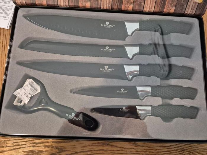 Knives set