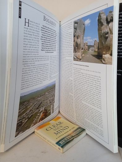 Lost Cities: 50 Discoveries in World Archaeology by Paul G. Bahn (GT449)