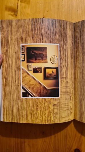 The Art Of Woodgraining. By Stewart Spencer. Techniques For Creating Painted Wood Effects On Interiors, Furniture And Objects.  FIRST EDITION. Large Volume Hardback With Dustjacket In Very Good Condition.