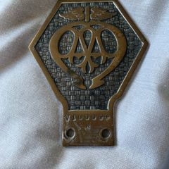 badge AA vintage