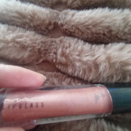 Mac nude lipgloss