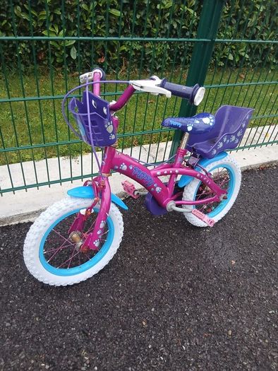 Girls bike