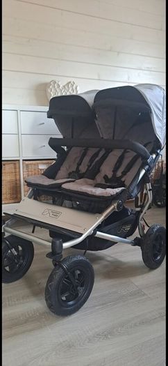Mountain Buggy Duet (Twin Buggy)