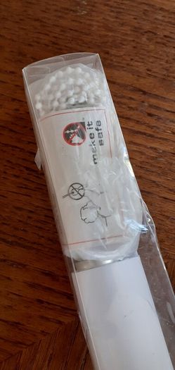 White Blind 60cm