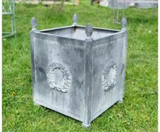 Steel Box Planter Medium CH R S410B