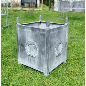 Steel Box Planter Medium CH R S410B