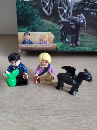 LEGO Harry Potter Hogwarts Carriage and Thestrals (76400)