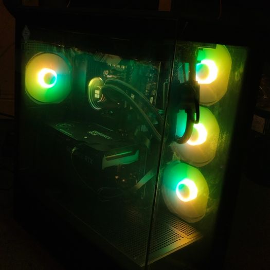 Msi PC Gaming/Streaming with monitor, keyboard, mouse, headset, speakers, mic