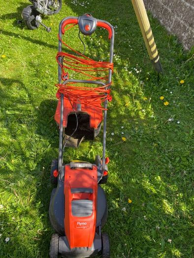 Flymo electric lawnmower for parts/repair