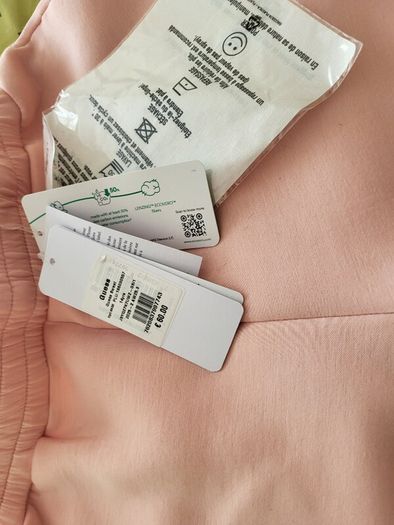 Brand New Guess Tracksuit Bottoms - Pink (14 Years)