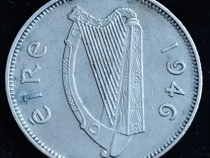 Ireland - 1946 - 6 Pence - Wolfhound - KM.13a - [2705]