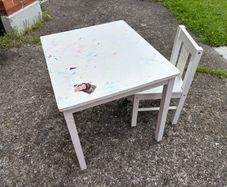 Kids desk