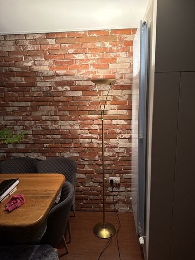 floor lamp