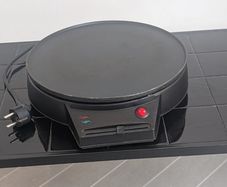 Electric Crepe Maker (European plug / adapter)