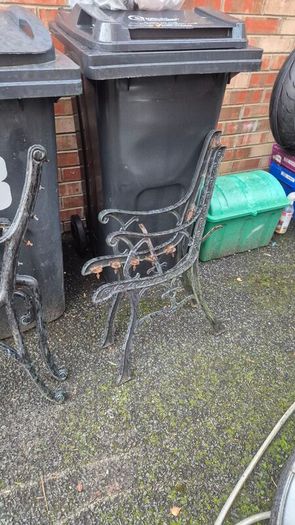 iron cast garden bench sides