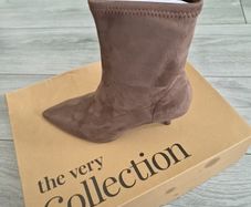 Brown boots