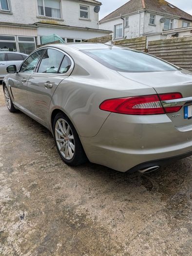 2014 Jaguar Xf