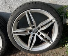 Audi S-Line genuine wheels 19 inch.