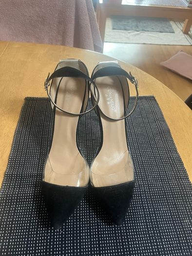 Elegant black shoes