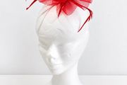 Pre Owned Elegant Red Feather &amp; Mesh Fascinator Clip / Brooch