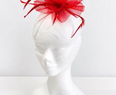 Pre Owned Elegant Red Feather & Mesh Fascinator Clip / Brooch