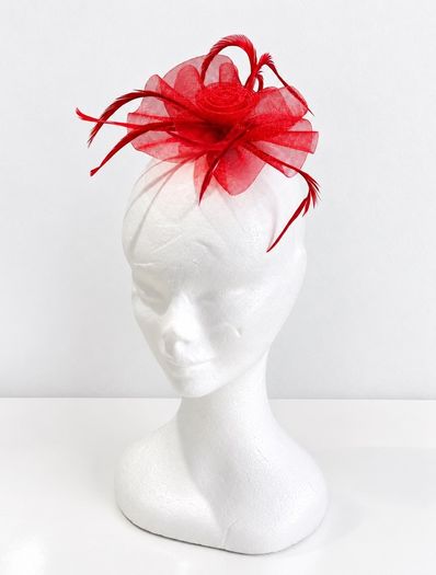Pre Owned Elegant Red Feather & Mesh Fascinator Clip / Brooch