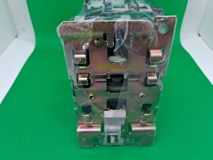 Postage - LC1 D5011 80A 600V 3P Telemecanique Contactor