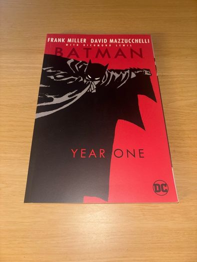 Graphic Novel Collection - Batman - Junji Ito - Marvel - Watchmen - Hellboy