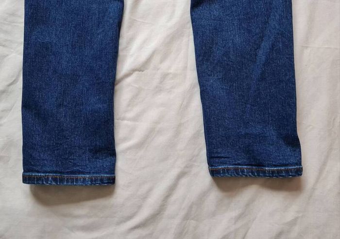 diesel stretch denim Size 30/34 zip fly navy in like new condition