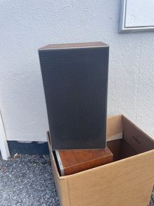 LEAK speakers