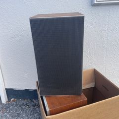LEAK speakers
