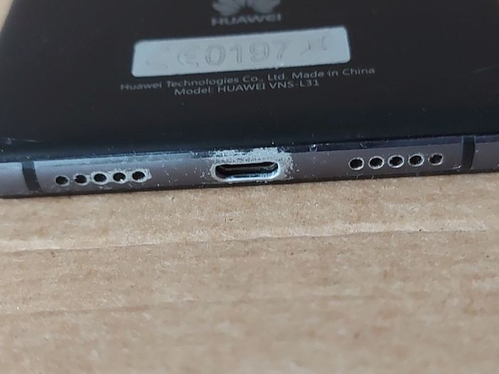 HUAWEI Mobile Phone, Model VNS-L31, Pin Locked, for Parts or repair