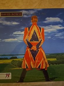 Bowie 2LP - Earthling (NEW)