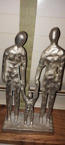 Metal Sculpture of Family of 3 like NEW!