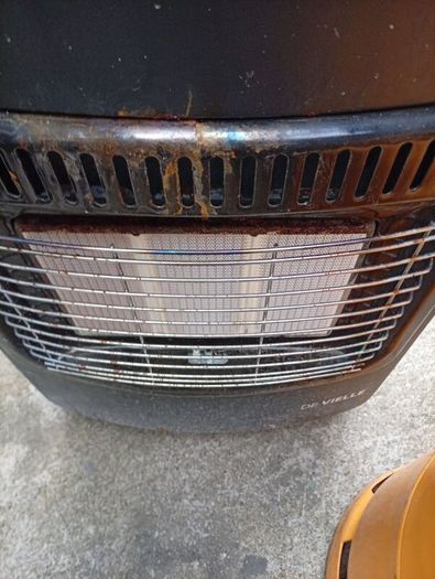 Gas heater  and bottle