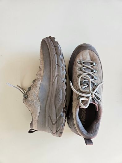 Hoka Tor Summit