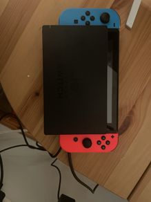 nintendo switch, 38 gb sd card, donkey kong game