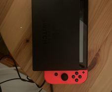 nintendo switch, 38 gb sd card, donkey kong game